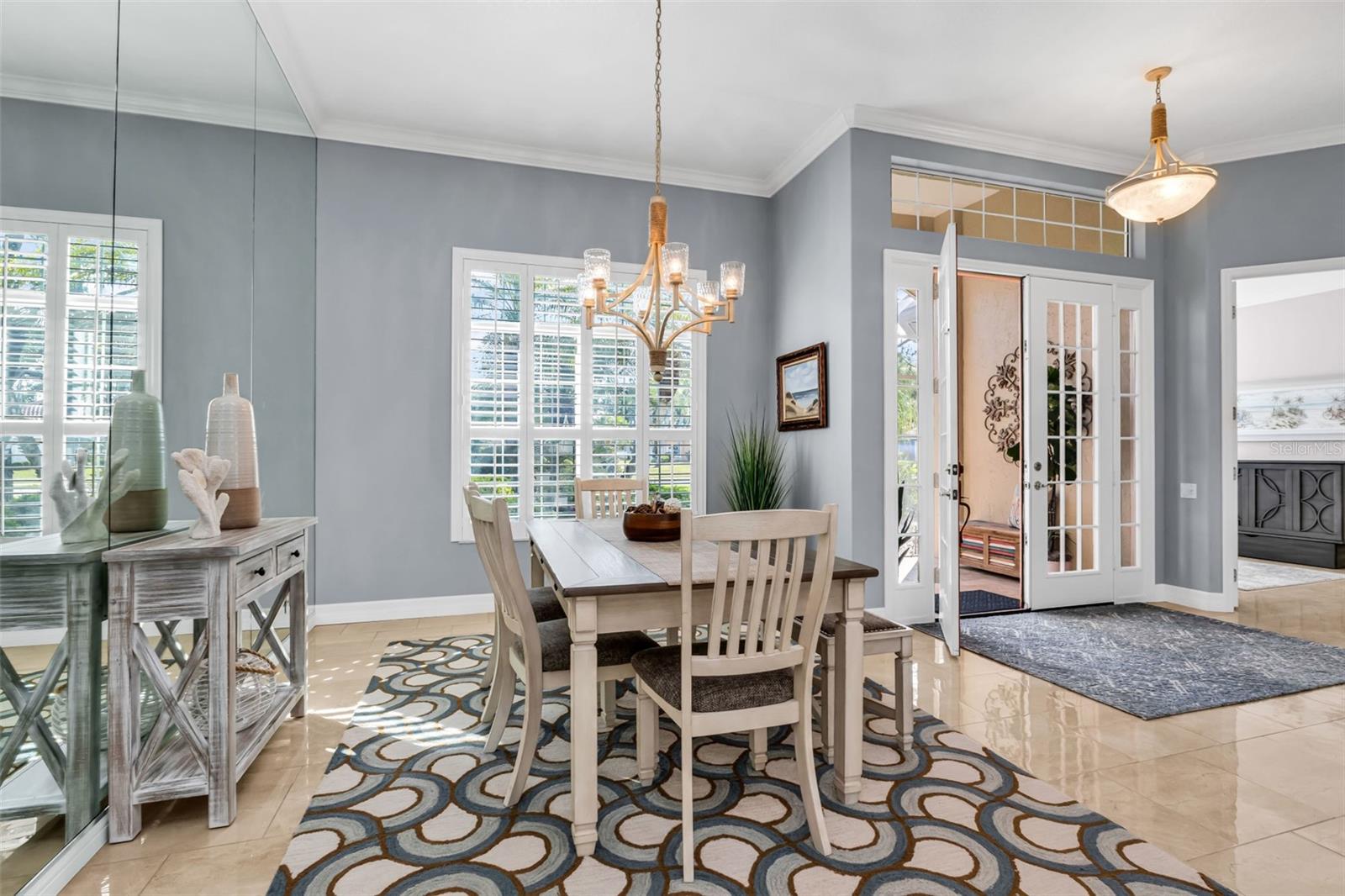 CALUSA LAKES - Residential