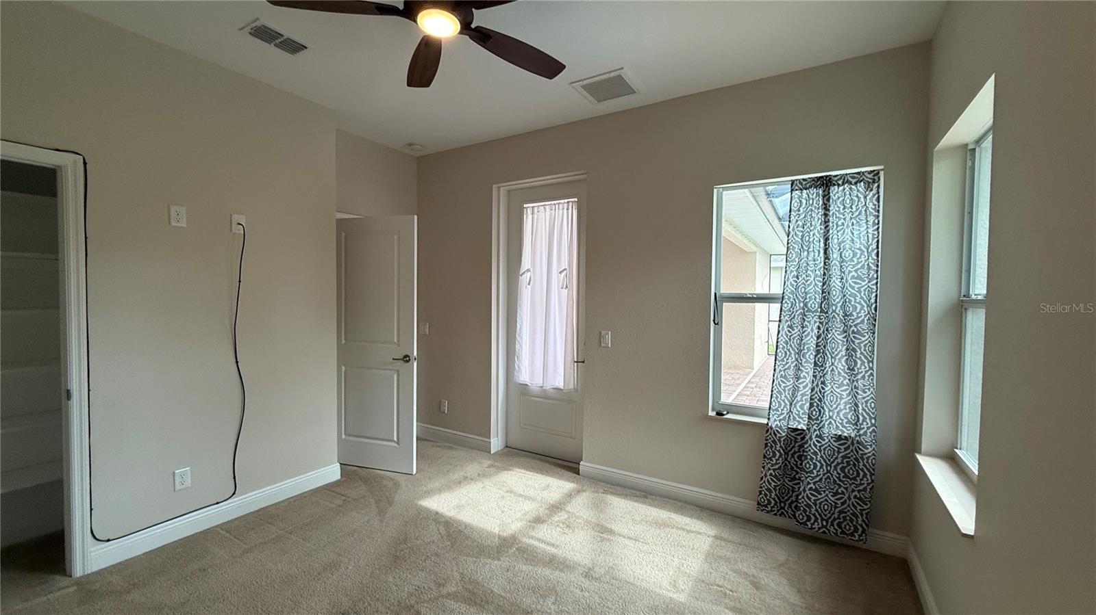 ROTONDA LAKES - Residential Lease