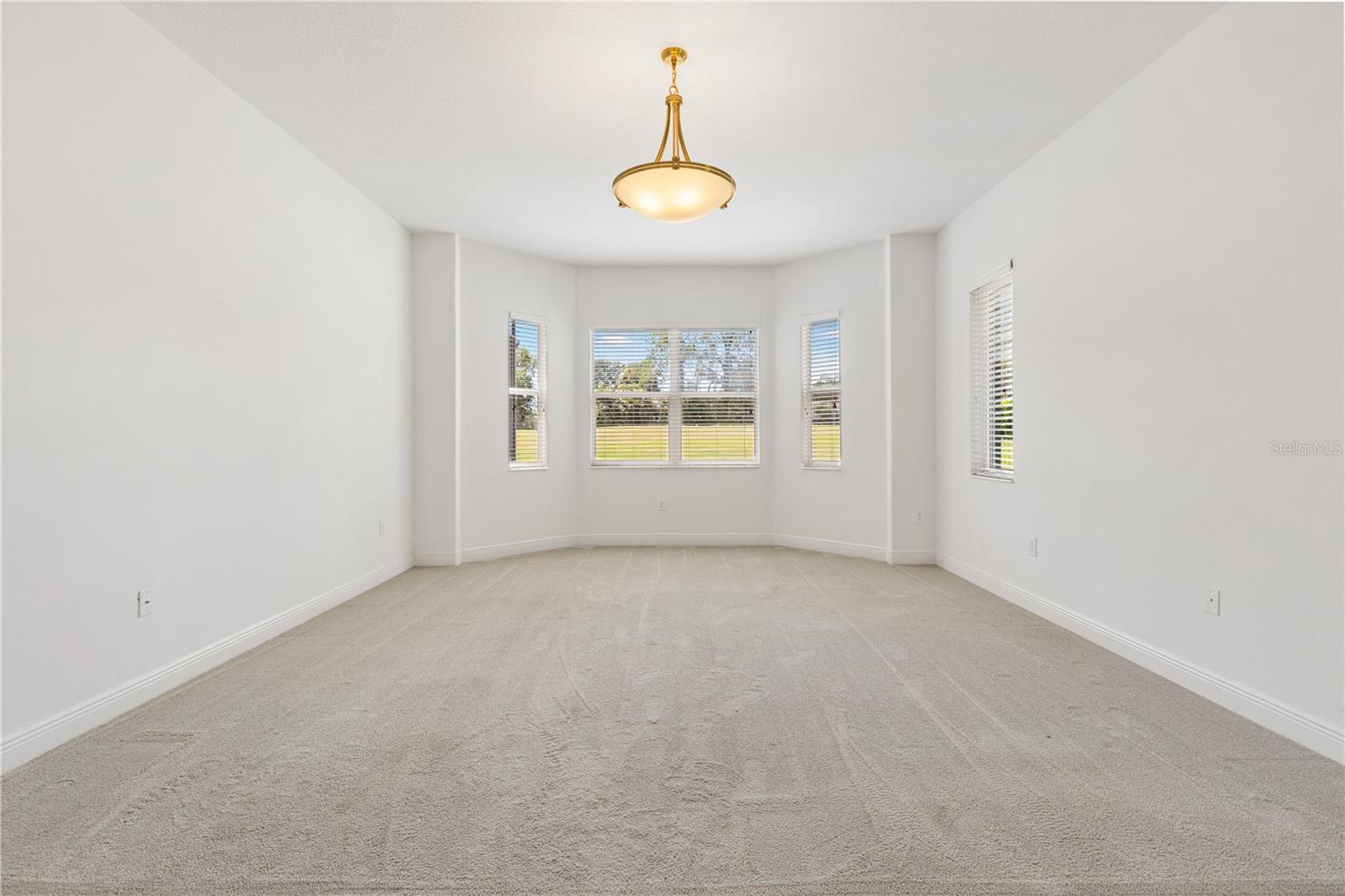 HARBOR HILLS UNIT 01 - Residential Lease