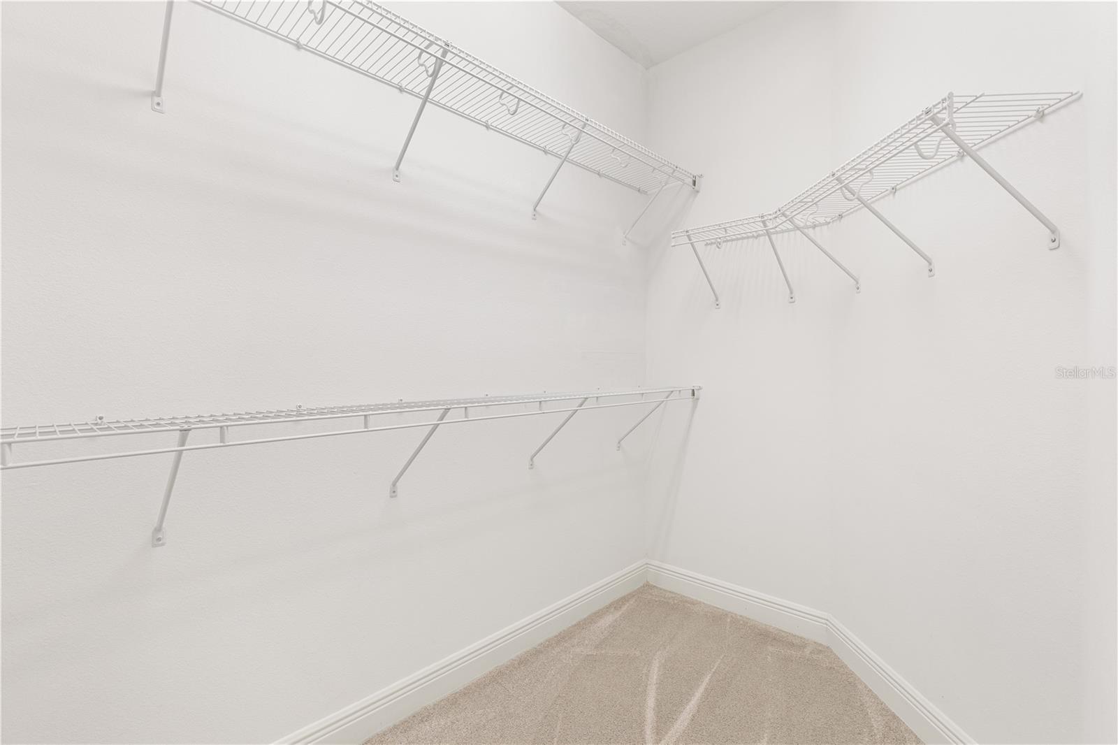 HARBOR HILLS UNIT 01 - Residential Lease