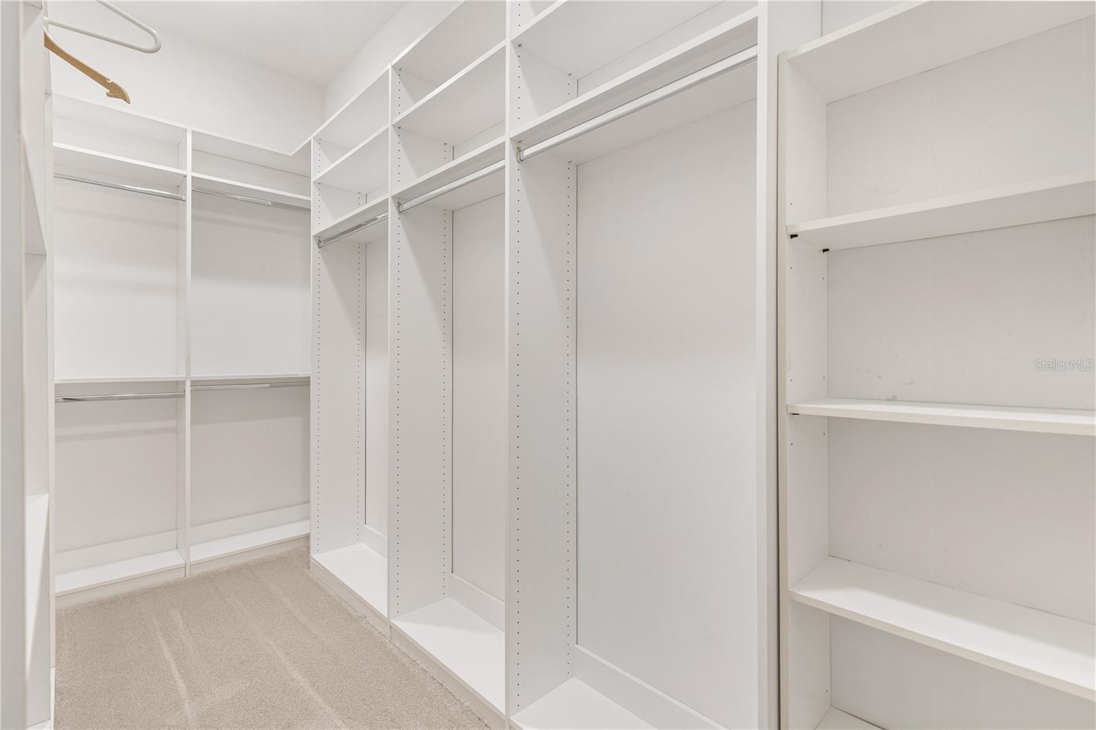 HARBOR HILLS UNIT 01 - Residential Lease