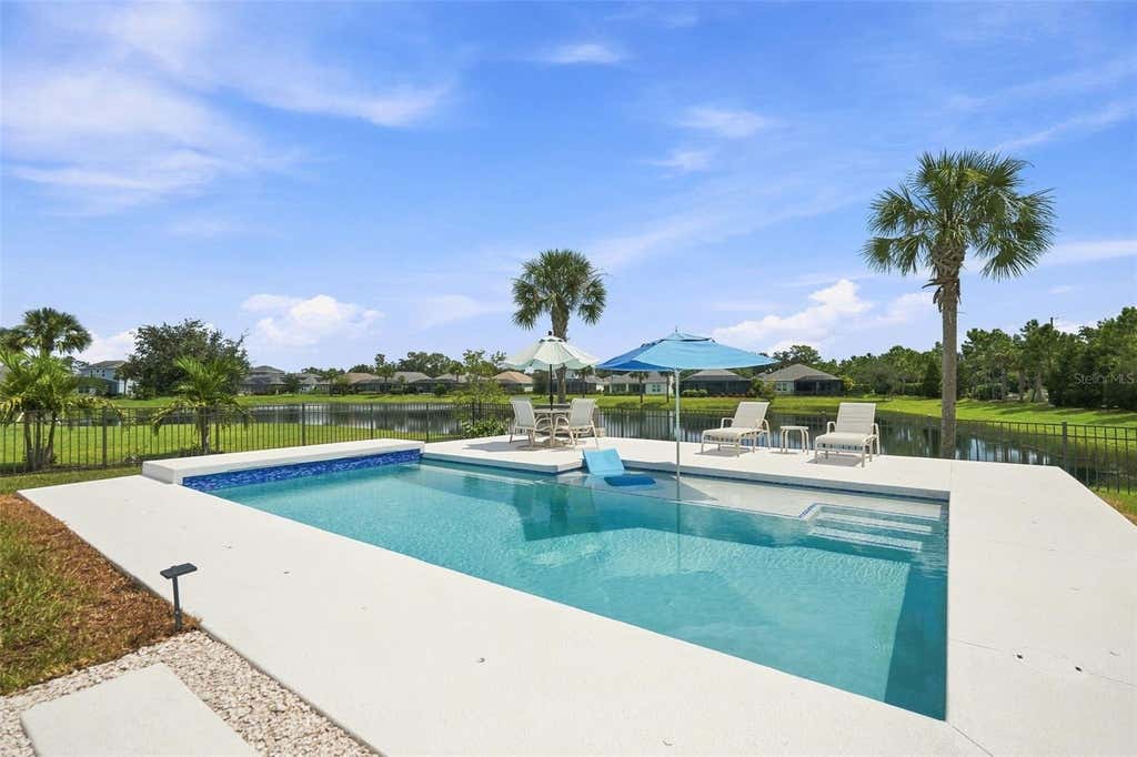 Photo of 3308 Box Turtle Terrace, Parrish, FL 34219 (MLS # A4704111)