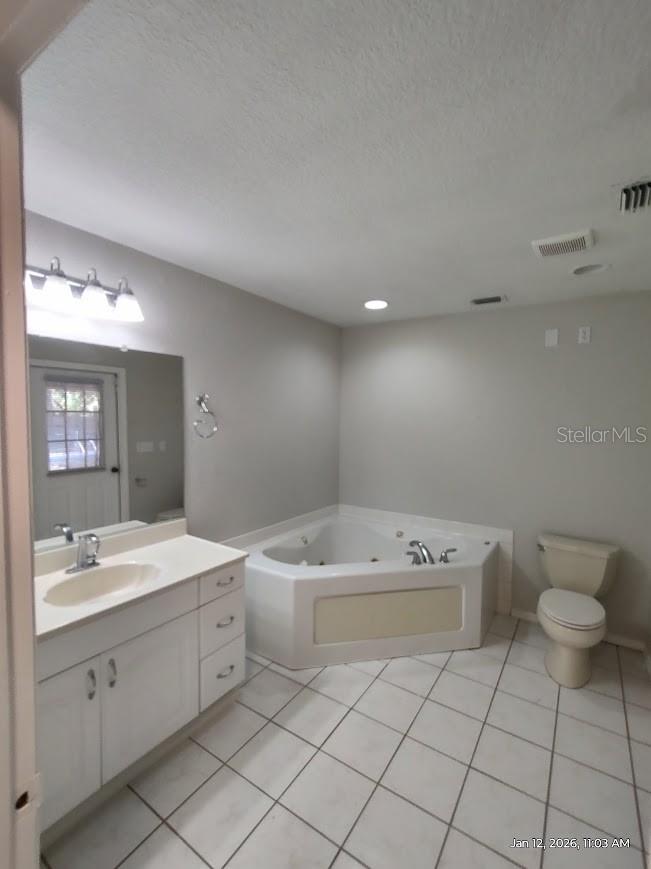 LEONARDO ESTATE - Residential Lease