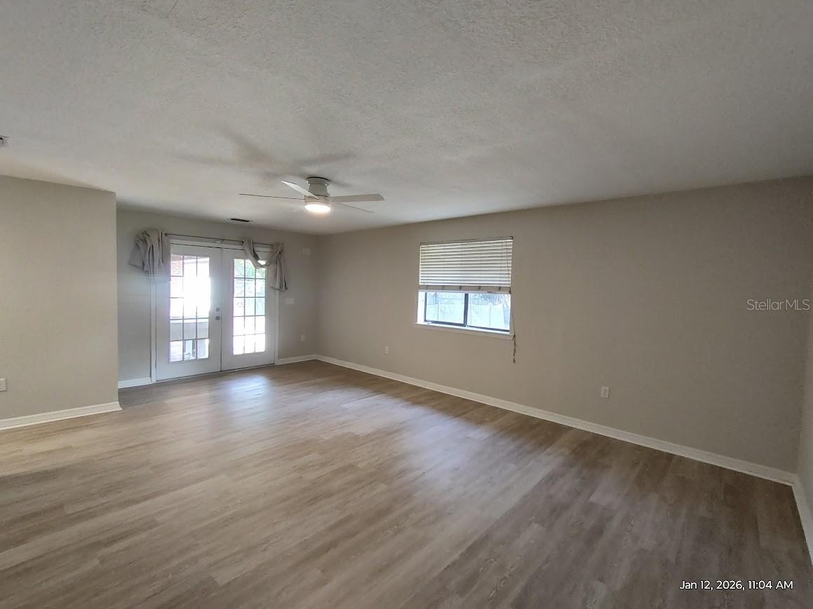 LEONARDO ESTATE - Residential Lease