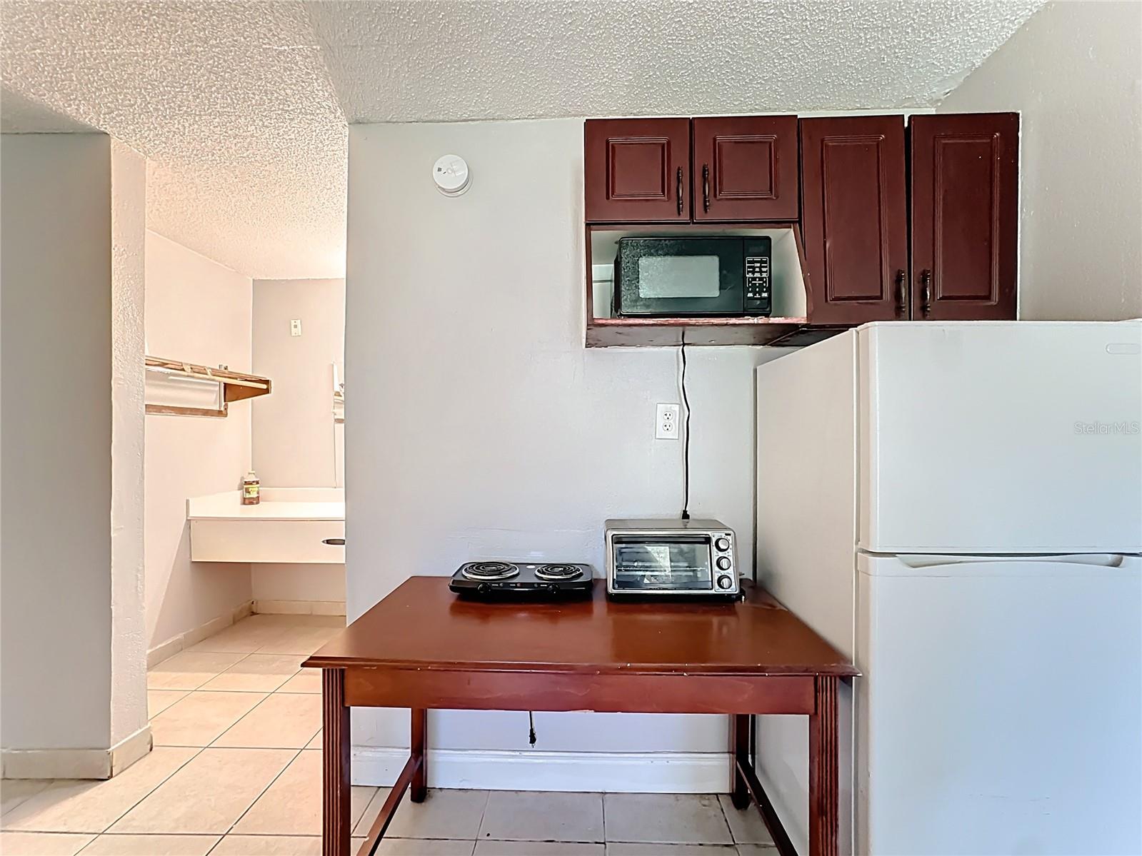 SANDLAKE COURTYARDS CONDO 5901/3515 - Residential