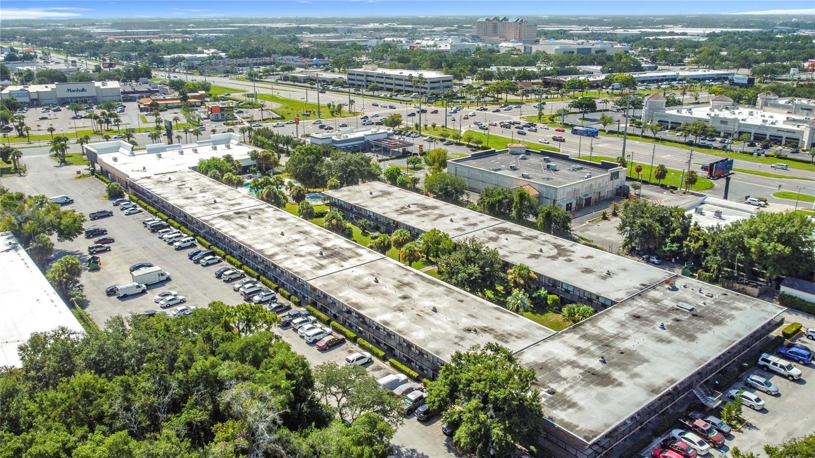 SANDLAKE COURTYARDS CONDO 5901/3515 - Residential