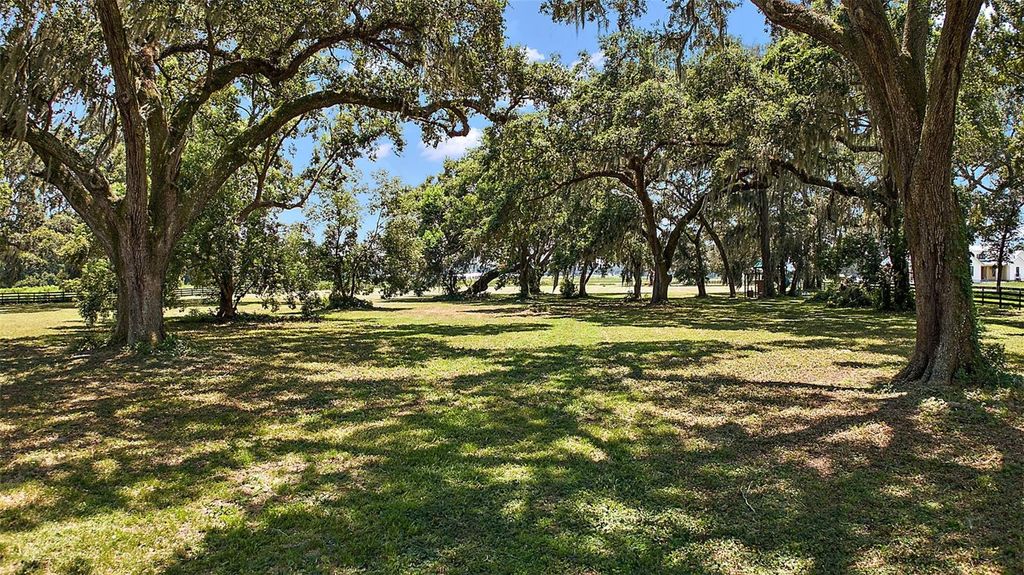 Photo of Co Rd 204, Oxford, FL 34484 (MLS # G5103540)