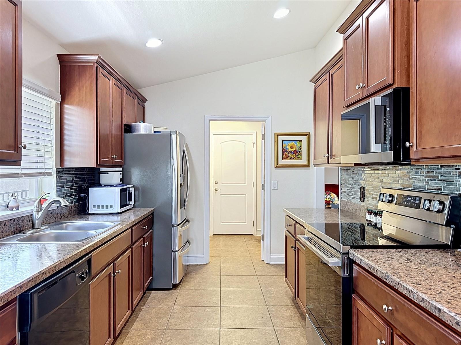AYERSWORTH GLEN - Residential