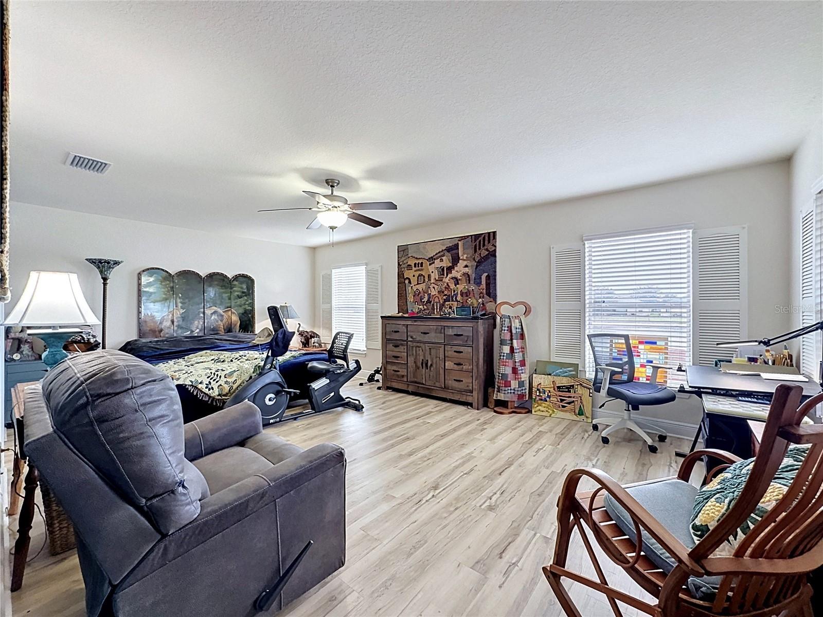 AYERSWORTH GLEN - Residential