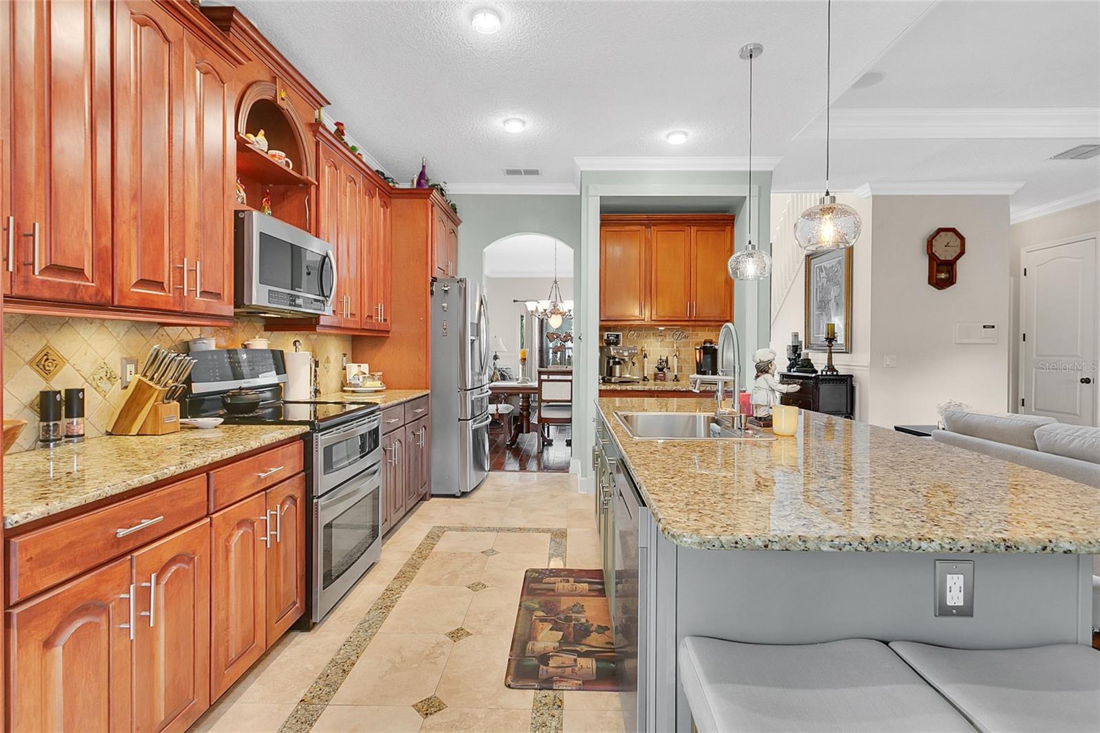 ROYAL OAKS - Residential