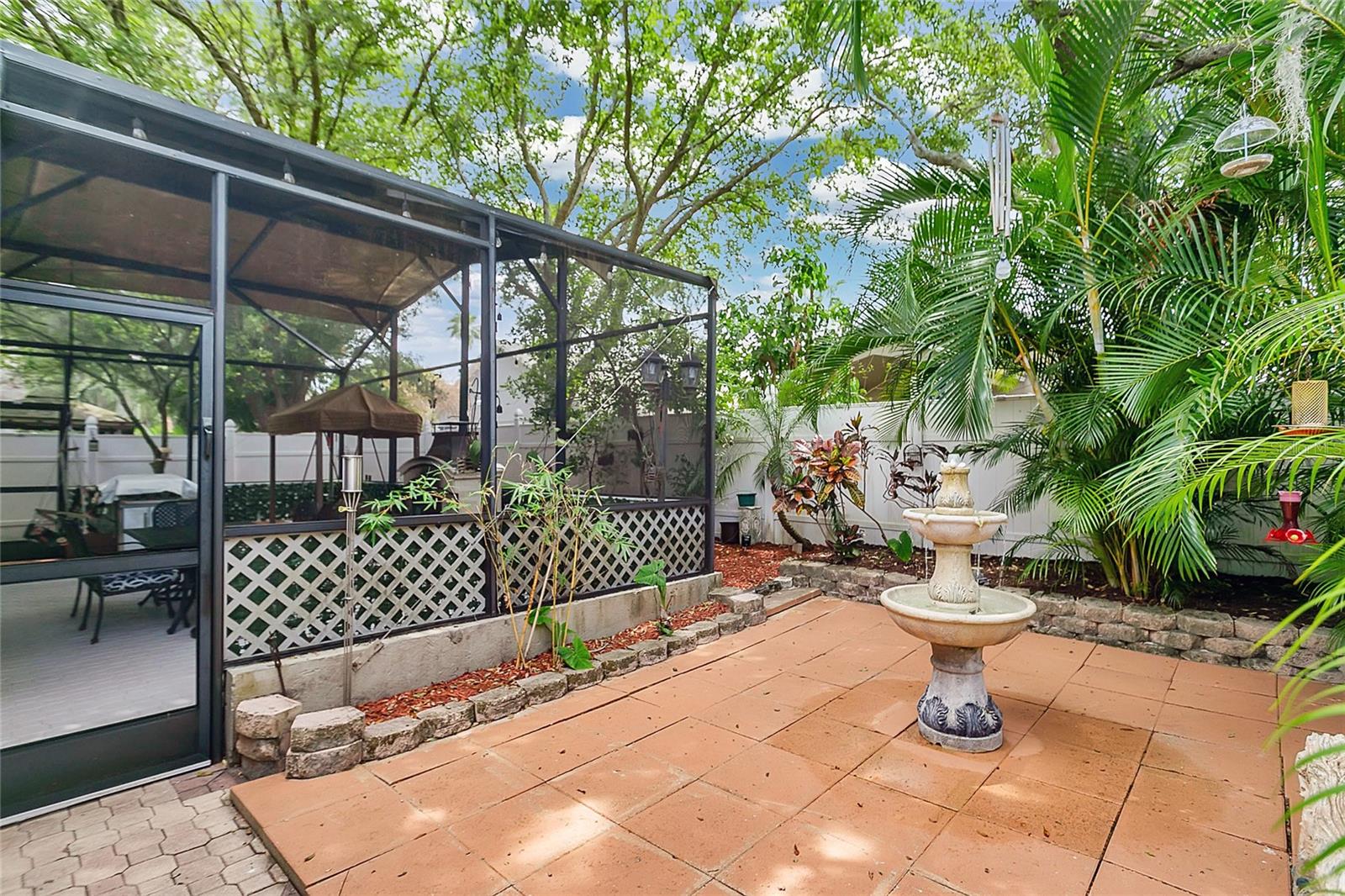 ROYAL OAKS - Residential