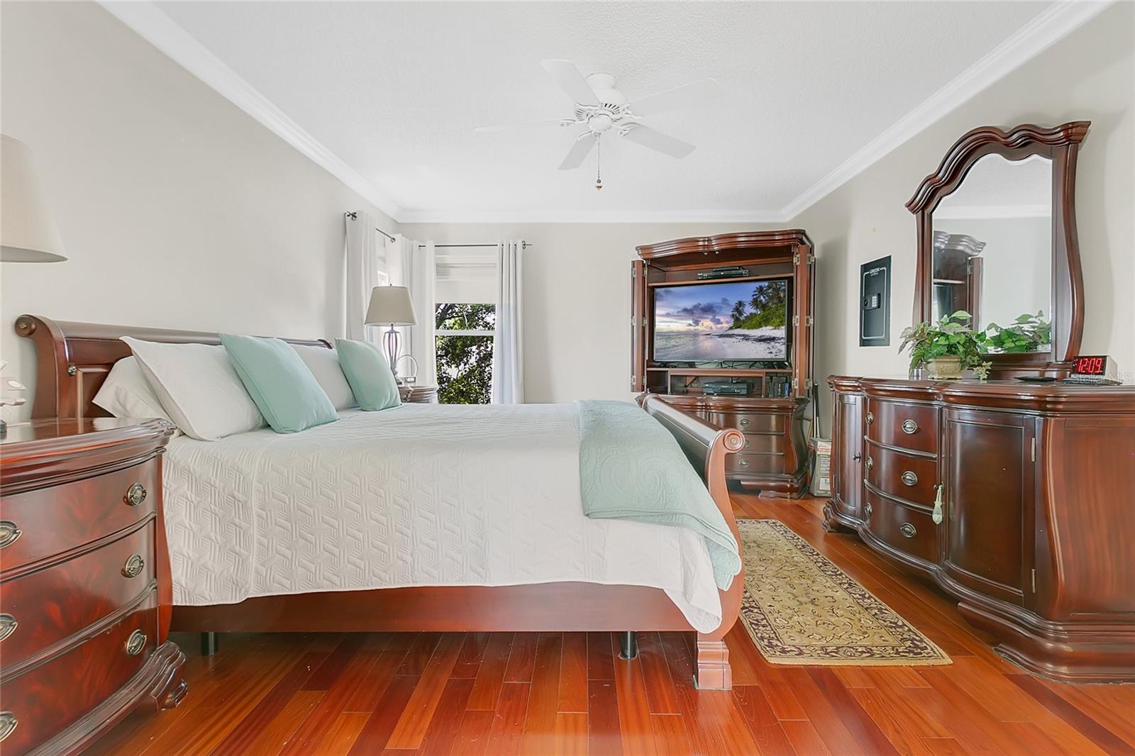 ROYAL OAKS - Residential