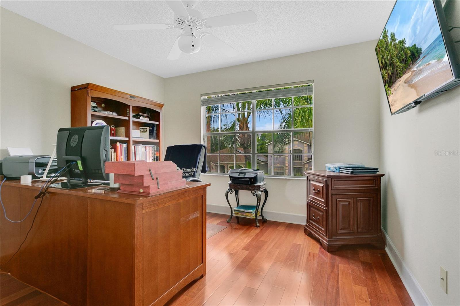 ROYAL OAKS - Residential