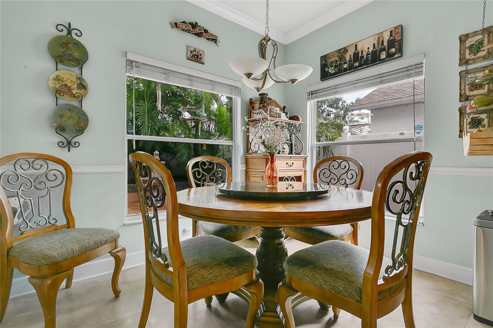 ROYAL OAKS - Residential