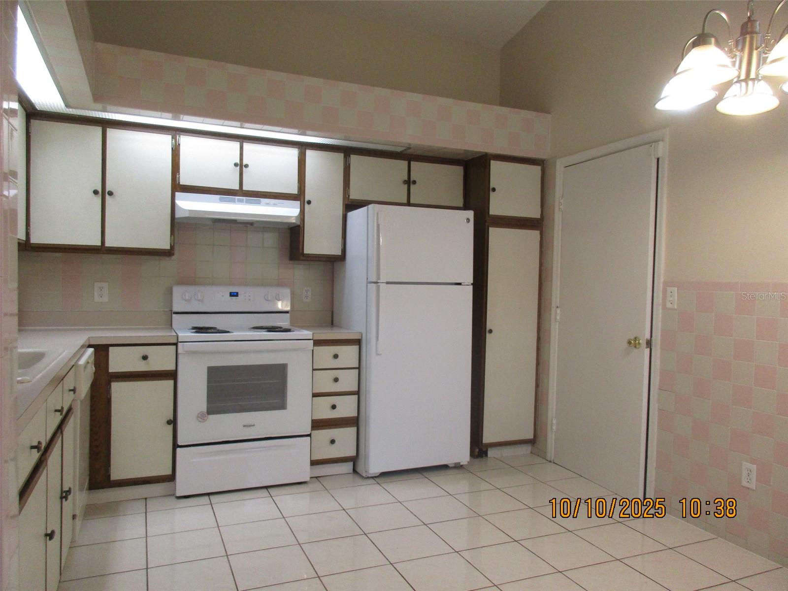 WILLOWBROOK PH 01 - Residential Lease