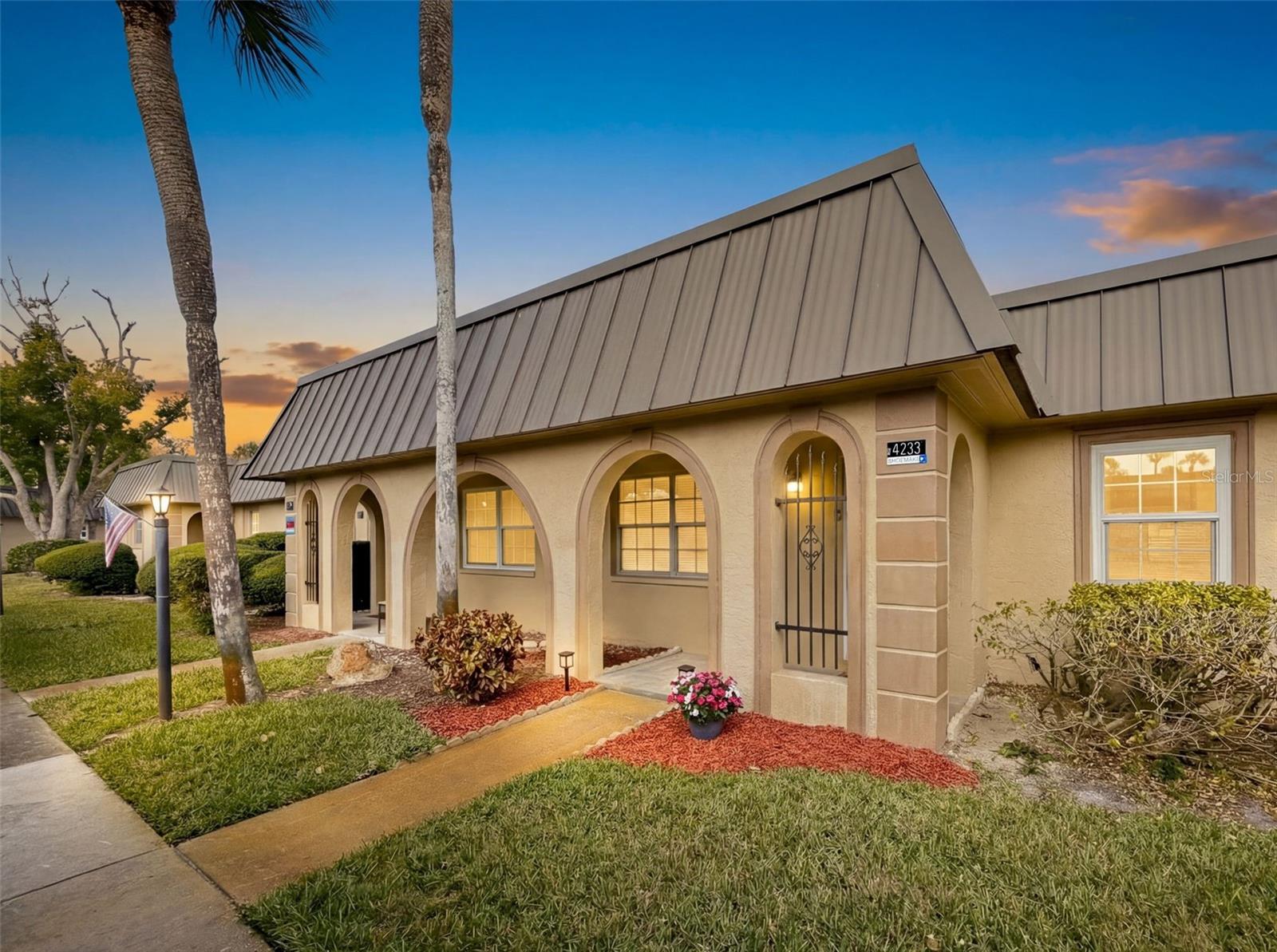 4233 STRATFORD DRIVE D