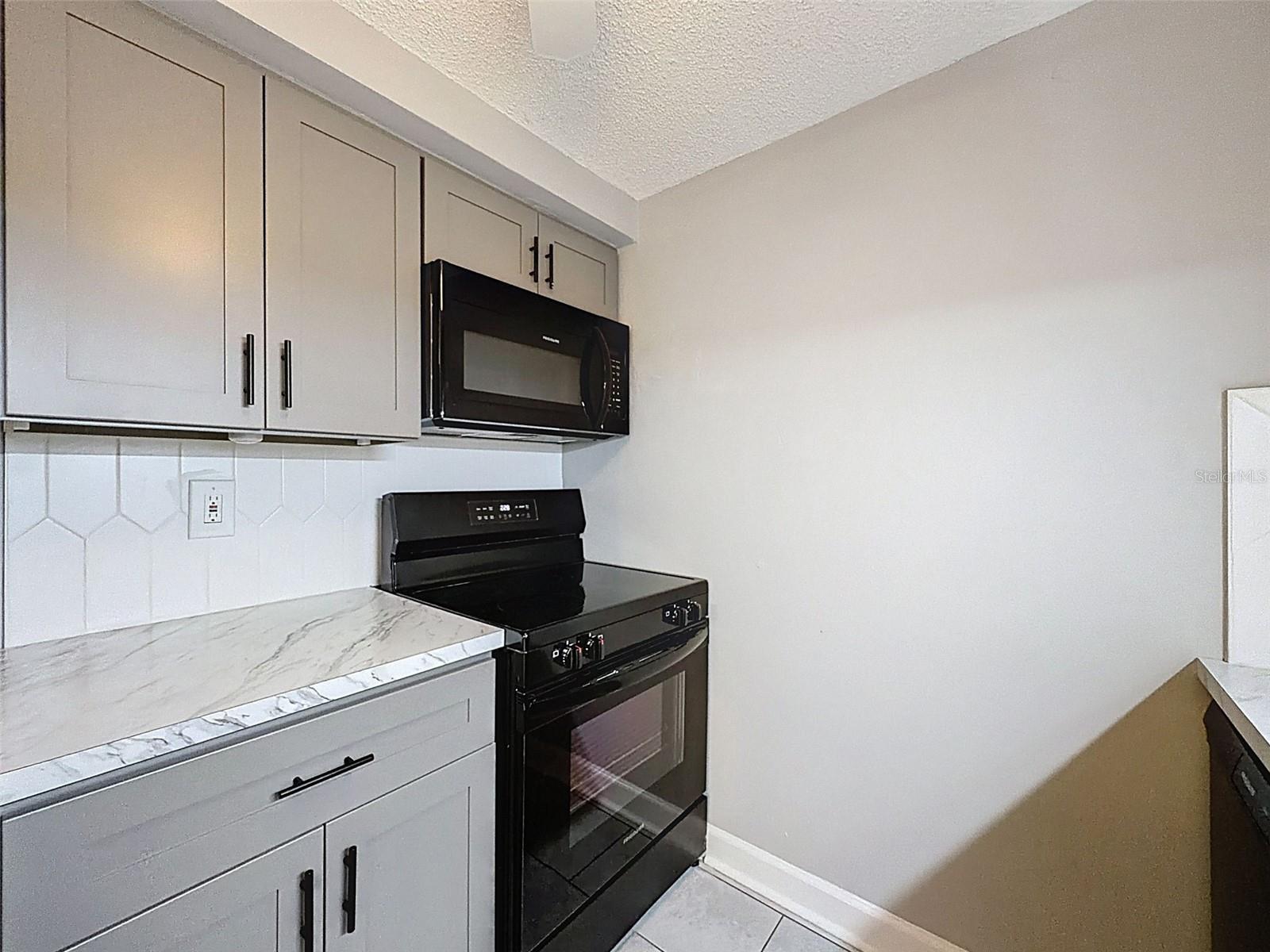 GARDENS BEACON SQUARE - Residential