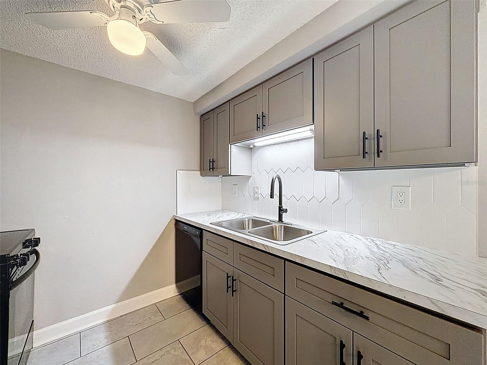 GARDENS BEACON SQUARE - Residential