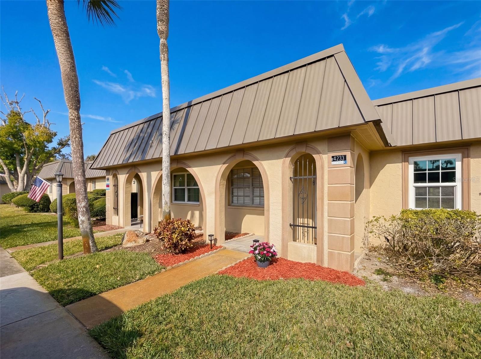 4233 STRATFORD DRIVE D