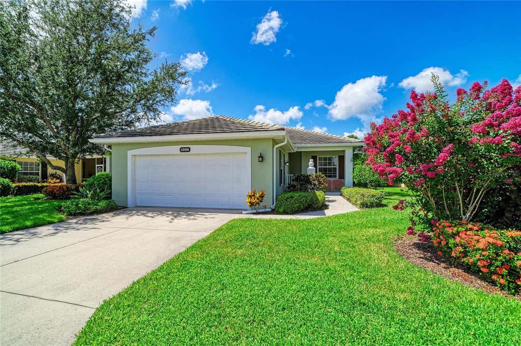 Photo of 1592 Monarch Drive #1592, Venice, FL 34293 (MLS # A4703544)
