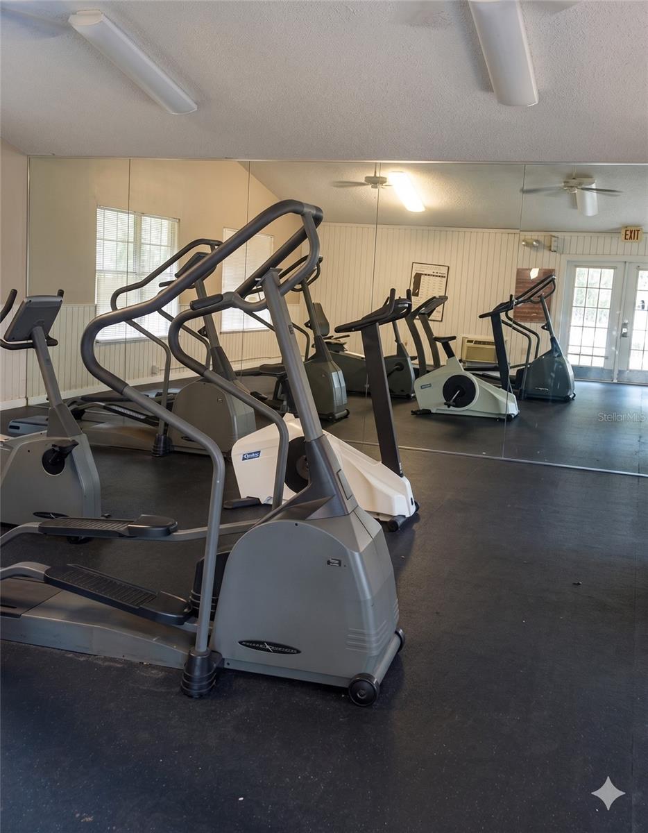 LANDING A CONDO - Residential