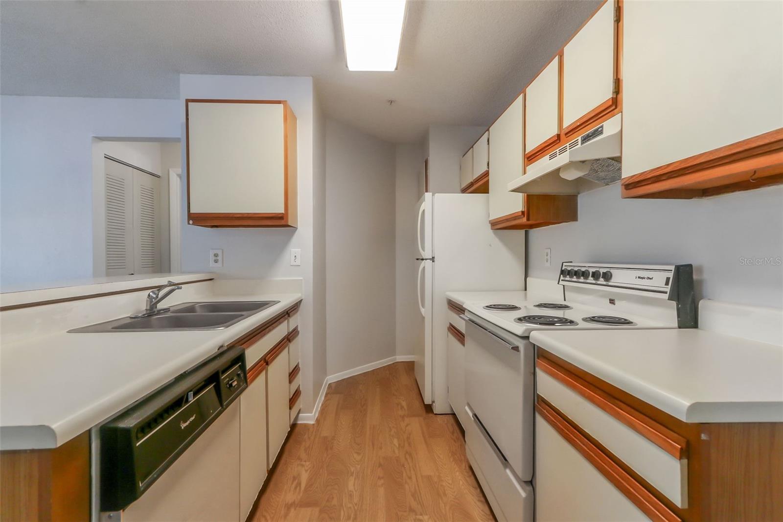 LANDING A CONDO - Residential