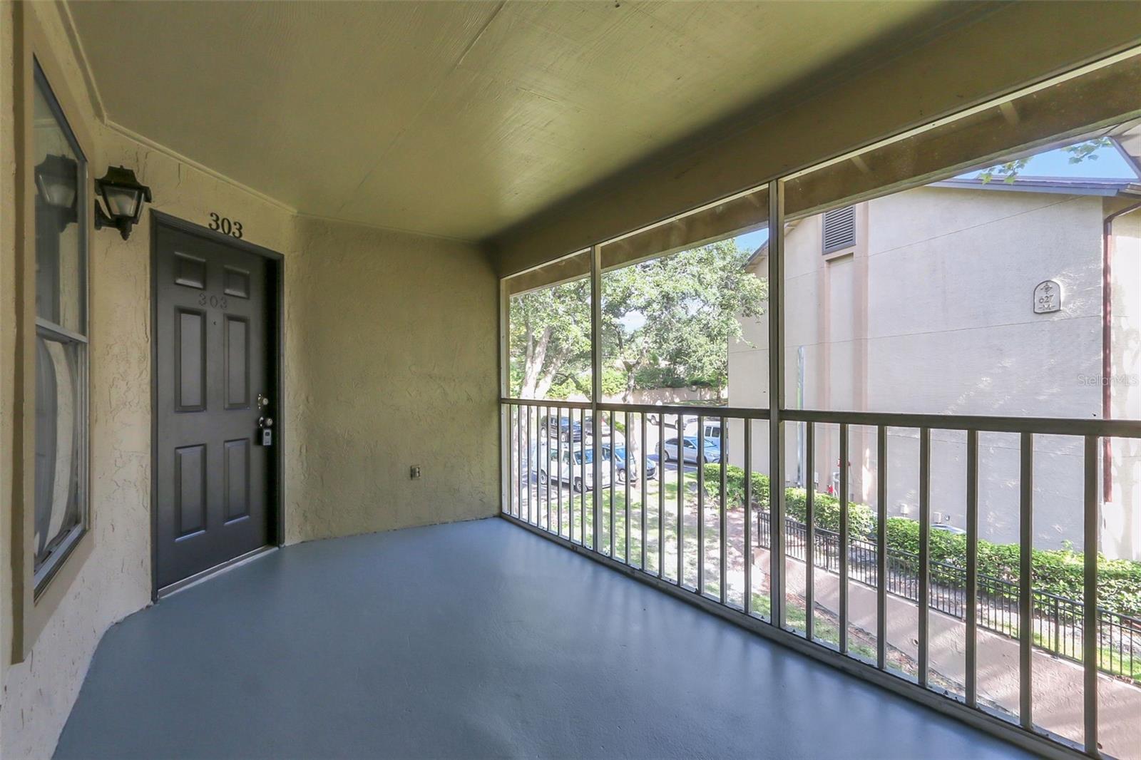 LANDING A CONDO - Residential