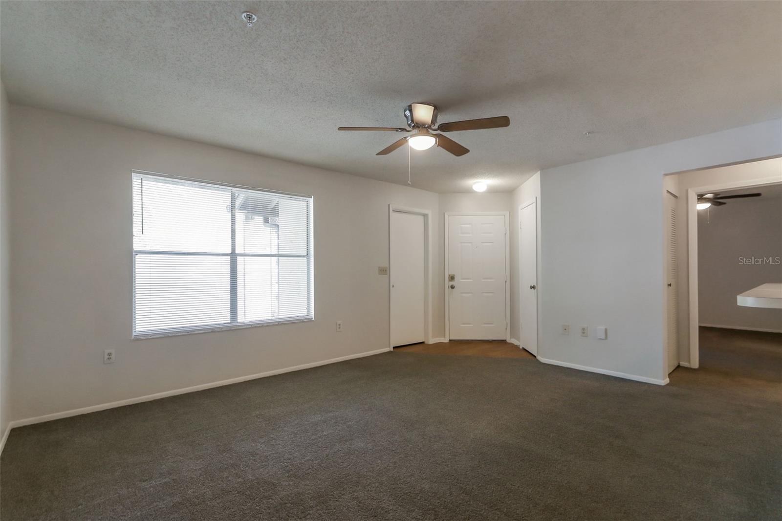 LANDING A CONDO - Residential