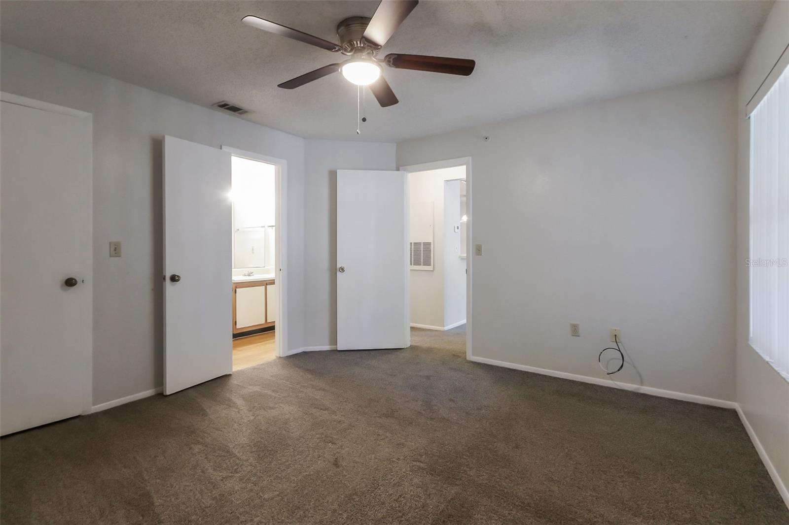 LANDING A CONDO - Residential