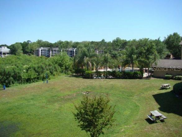 LANDING A CONDO - Residential