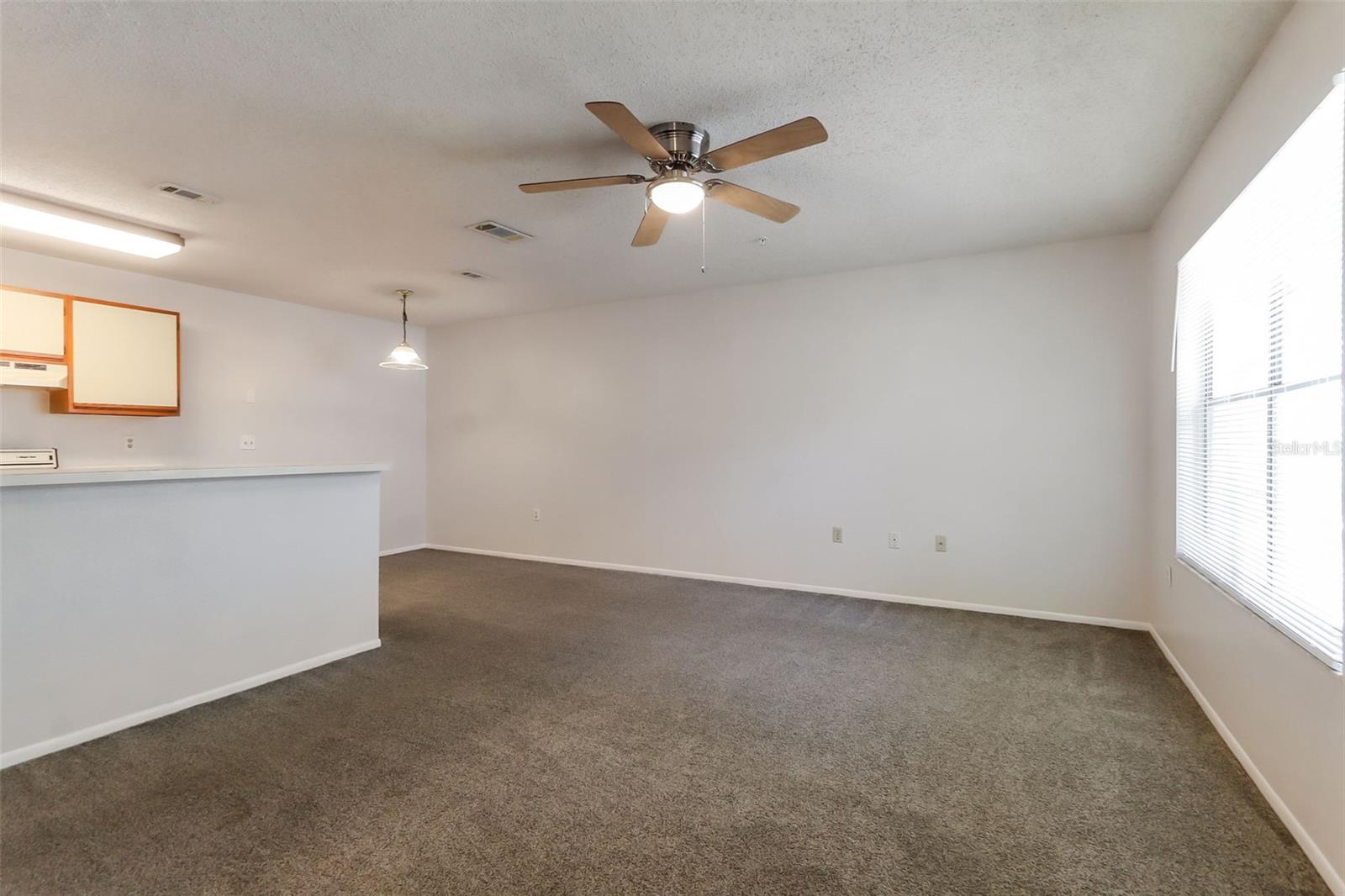 LANDING A CONDO - Residential