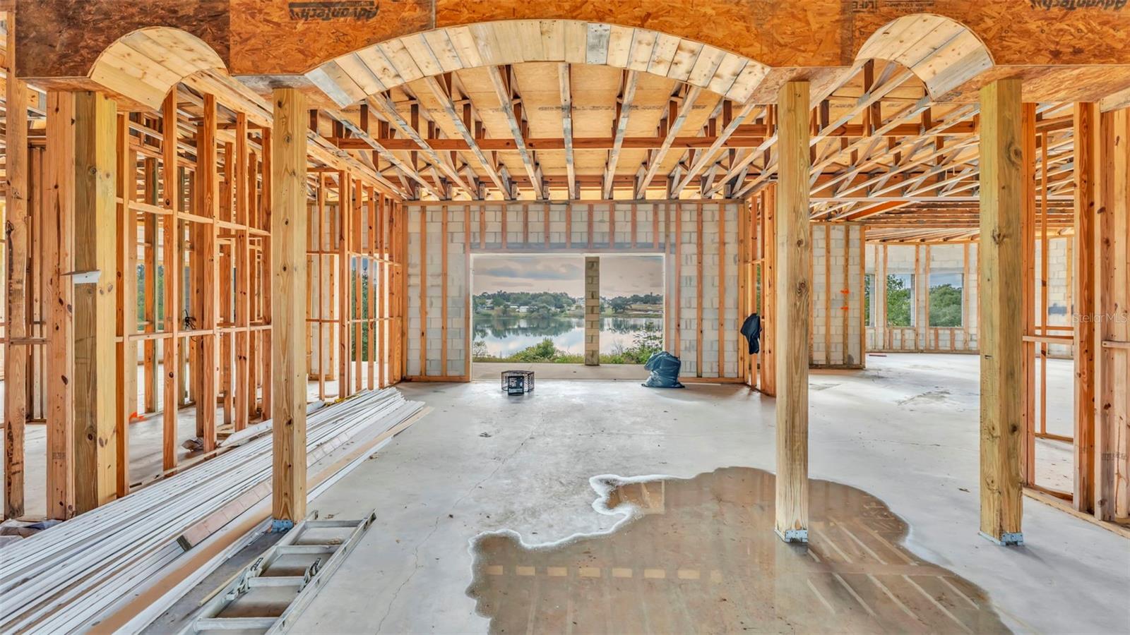 LAKE HAMILTON - Residential