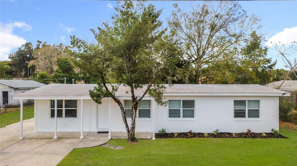 Photo of 1130 Dennis Avenue, Orlando, FL 32807 (MLS # A4683263)