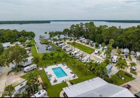 1074 FRONT STREET 51 WELAKA FL 32193