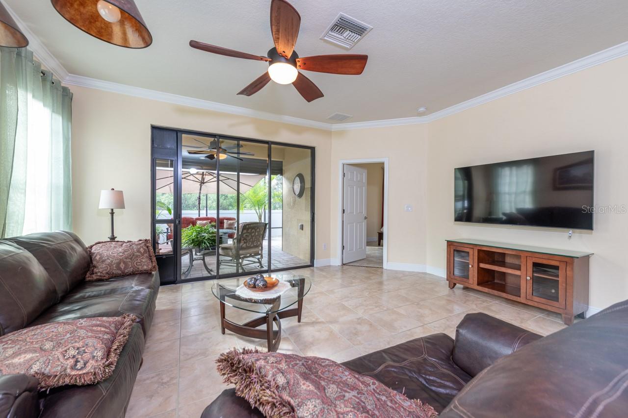 SOUTHSHORE FALLS PH 2 - Residential