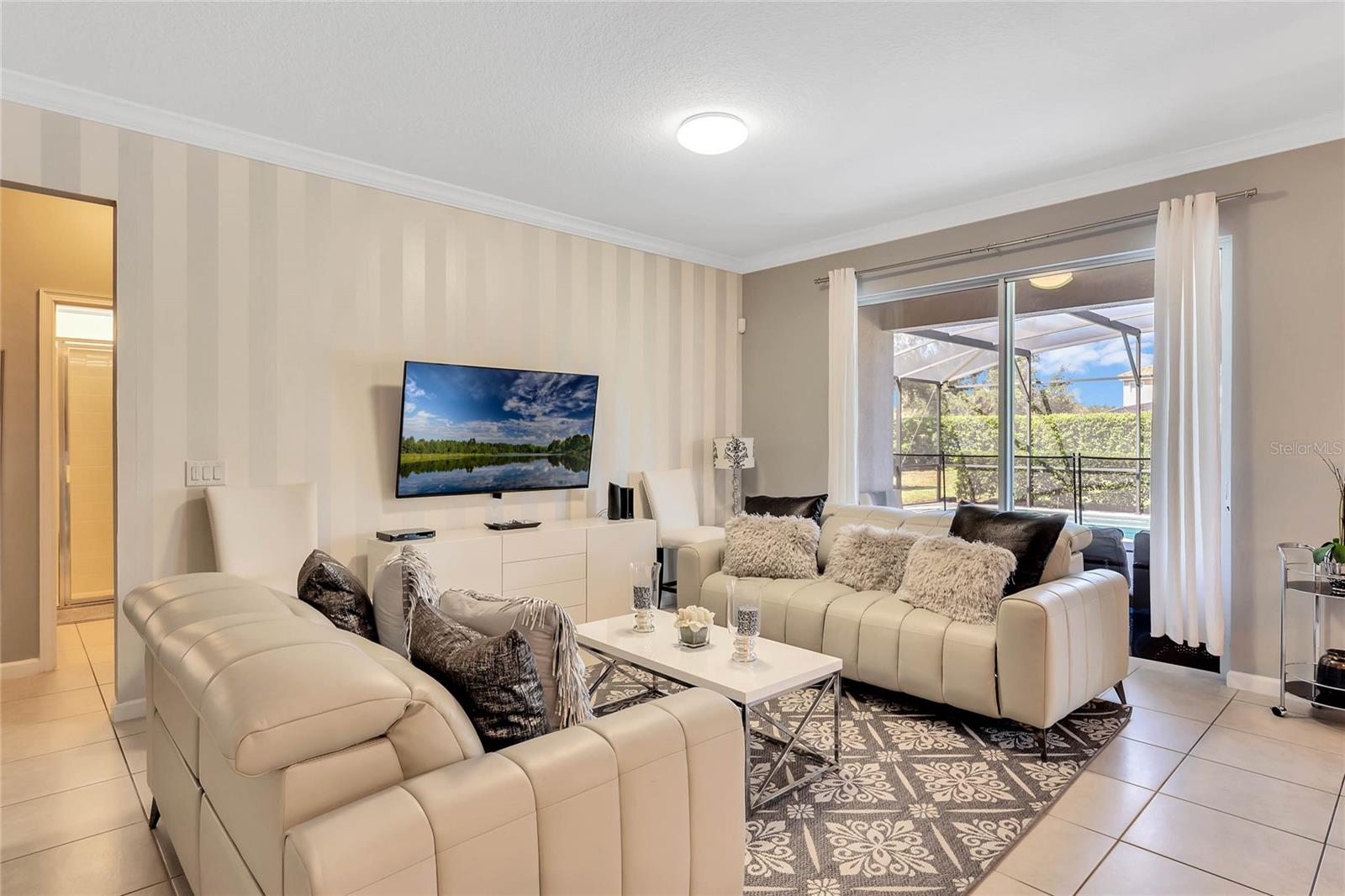 OAKMONT PH 01 - Residential Lease