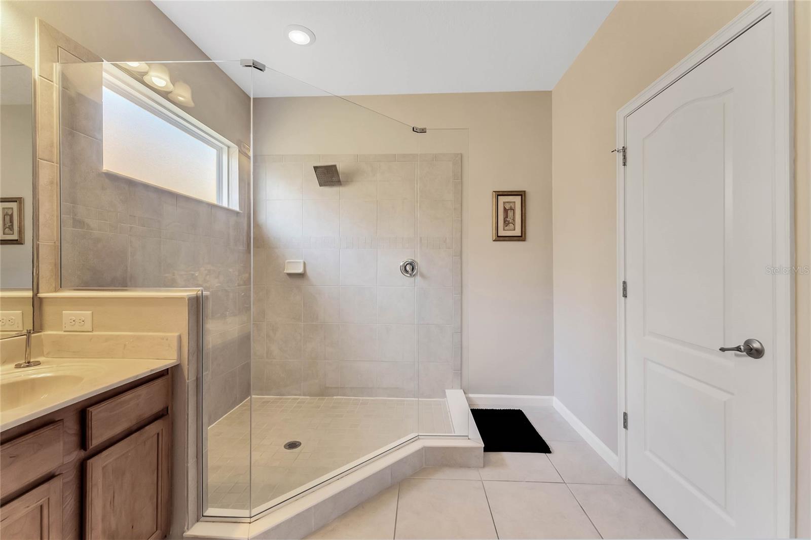 OAKMONT PH 01 - Residential Lease