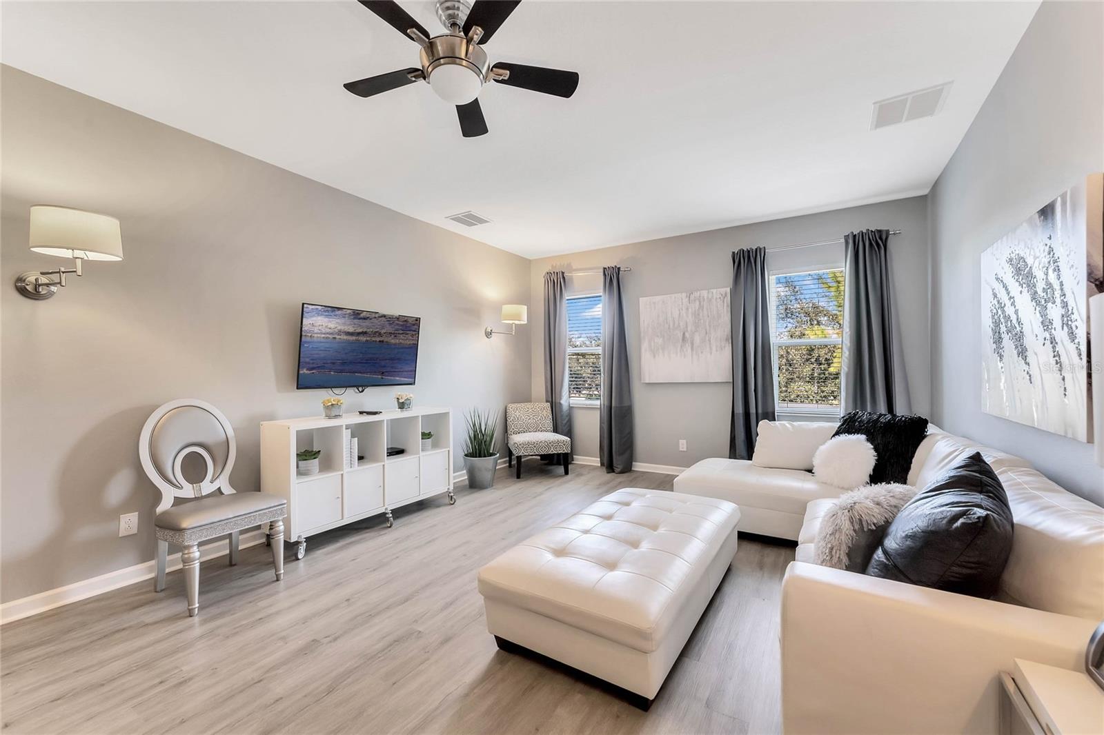 OAKMONT PH 01 - Residential Lease