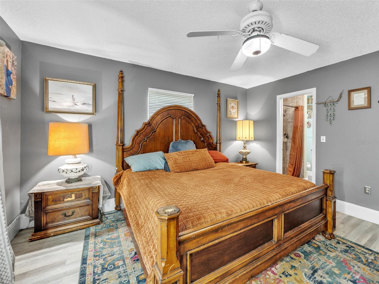 RAVENWOOD MANOR - Residential