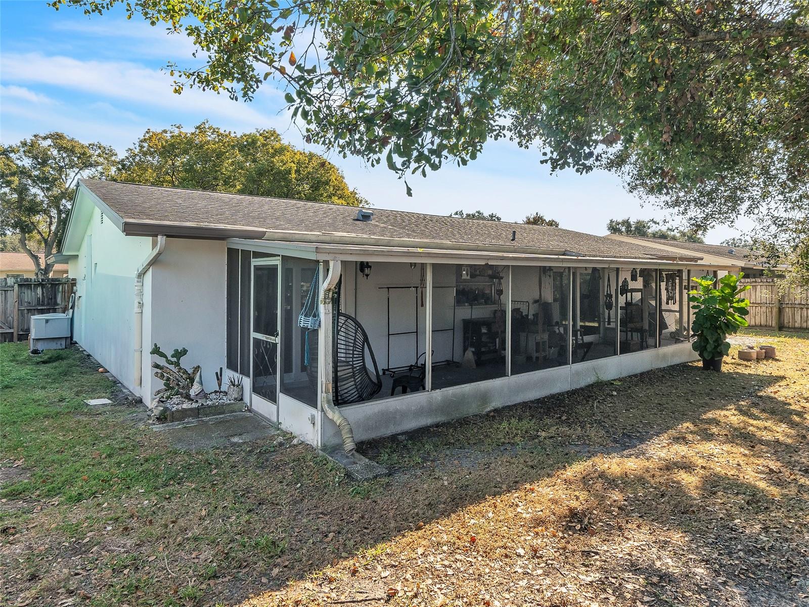 RAVENWOOD MANOR - Residential