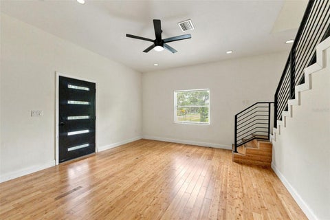 680 25th Avenue S, St Petersburg, FL 33705