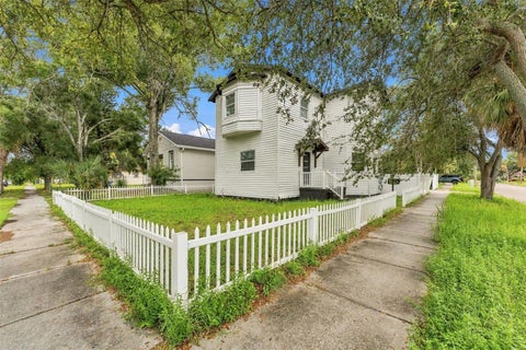 680 25th Avenue S, St Petersburg, FL 33705
