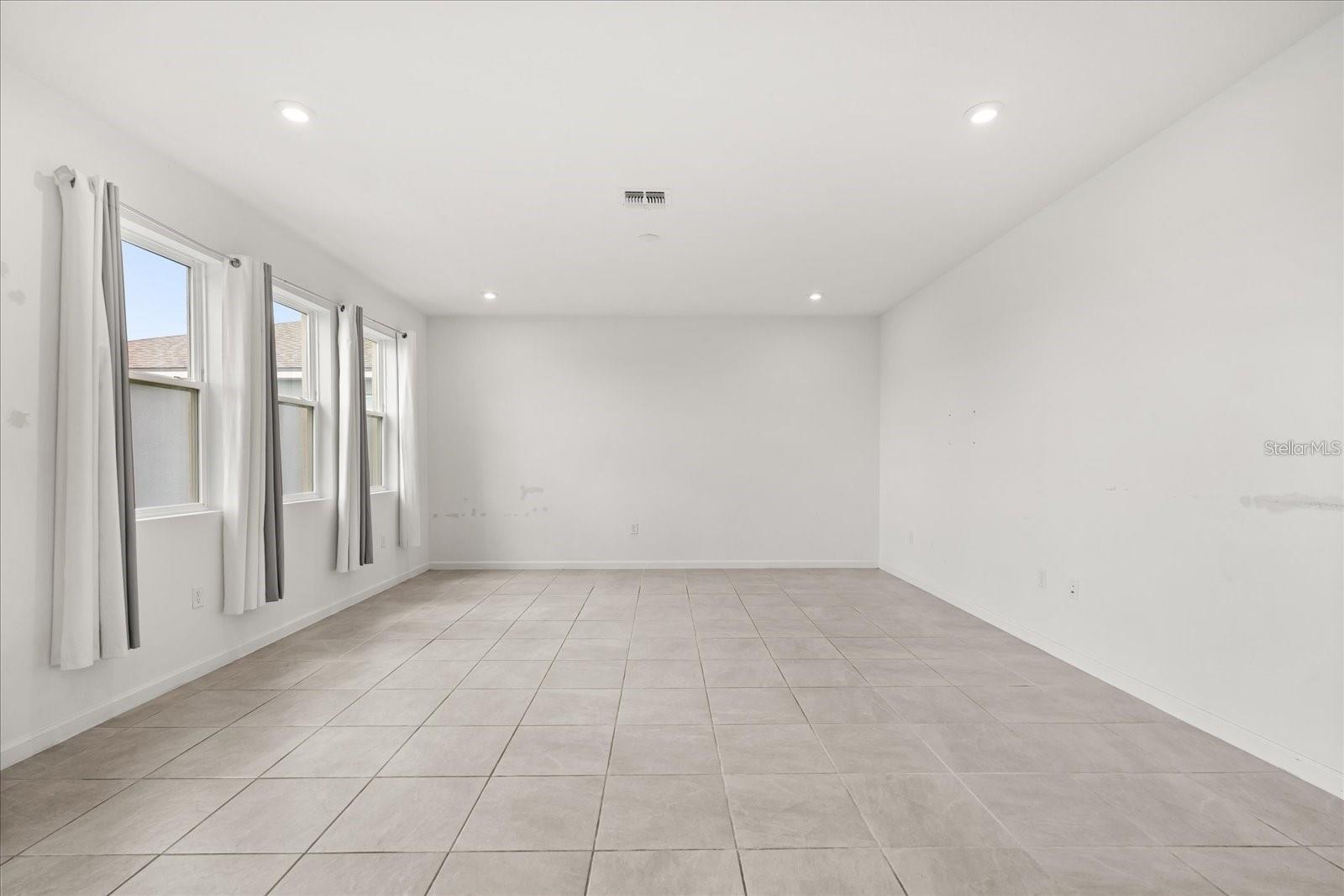 SOLEIL AT WESTSIDE - Residential