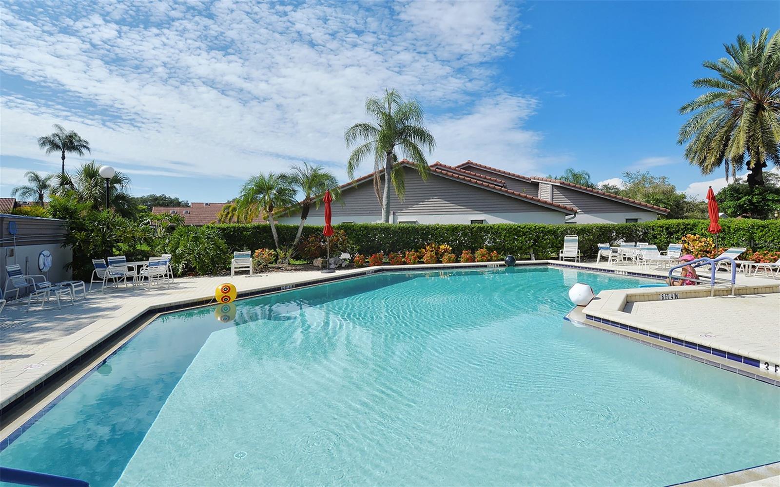 LAKESHORE VILLAGE - Residential