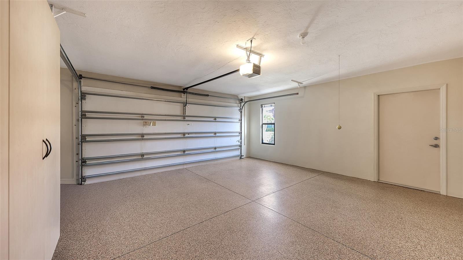 LAKESHORE VILLAGE - Residential