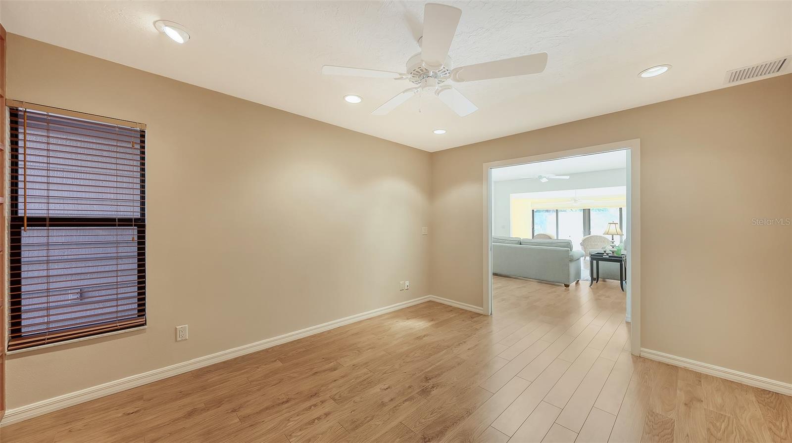 LAKESHORE VILLAGE - Residential