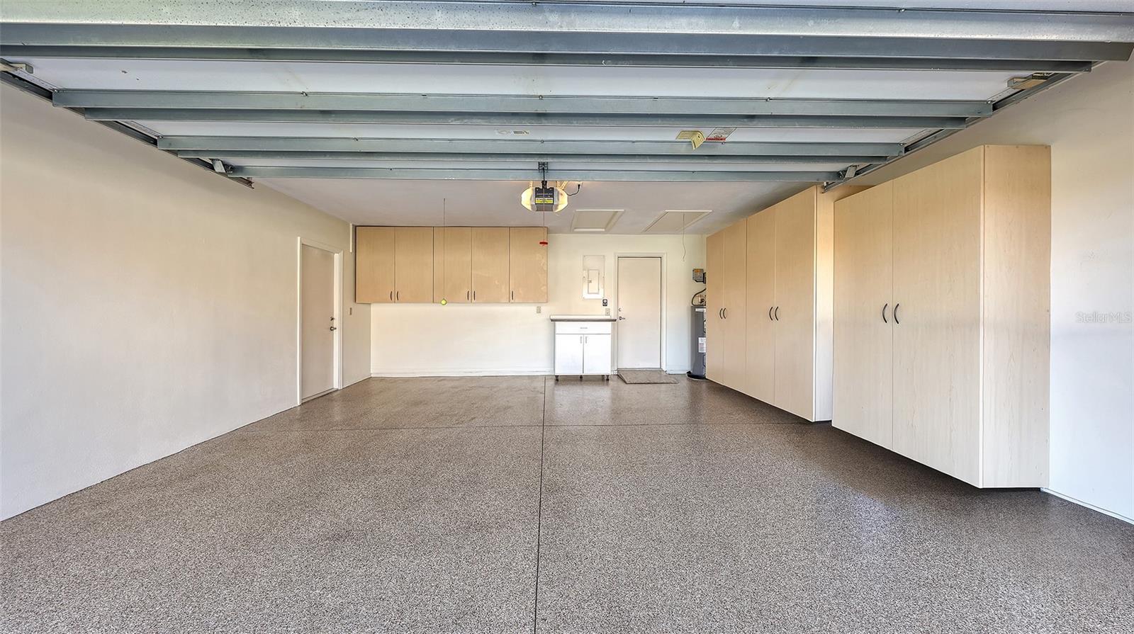 LAKESHORE VILLAGE - Residential