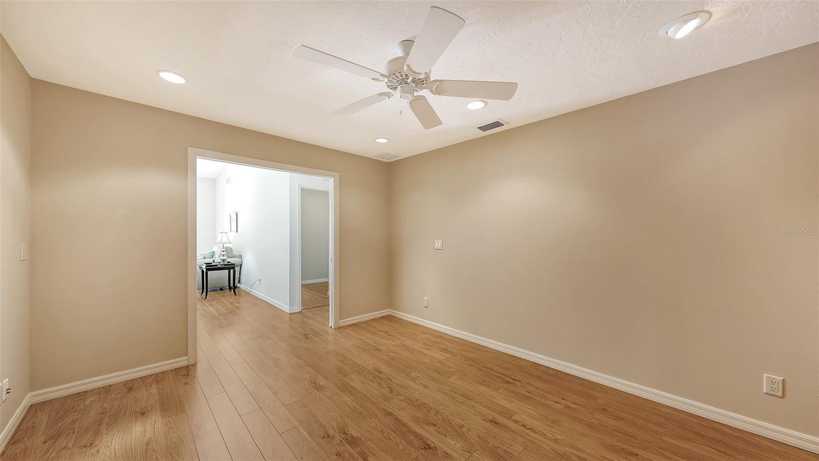 LAKESHORE VILLAGE - Residential