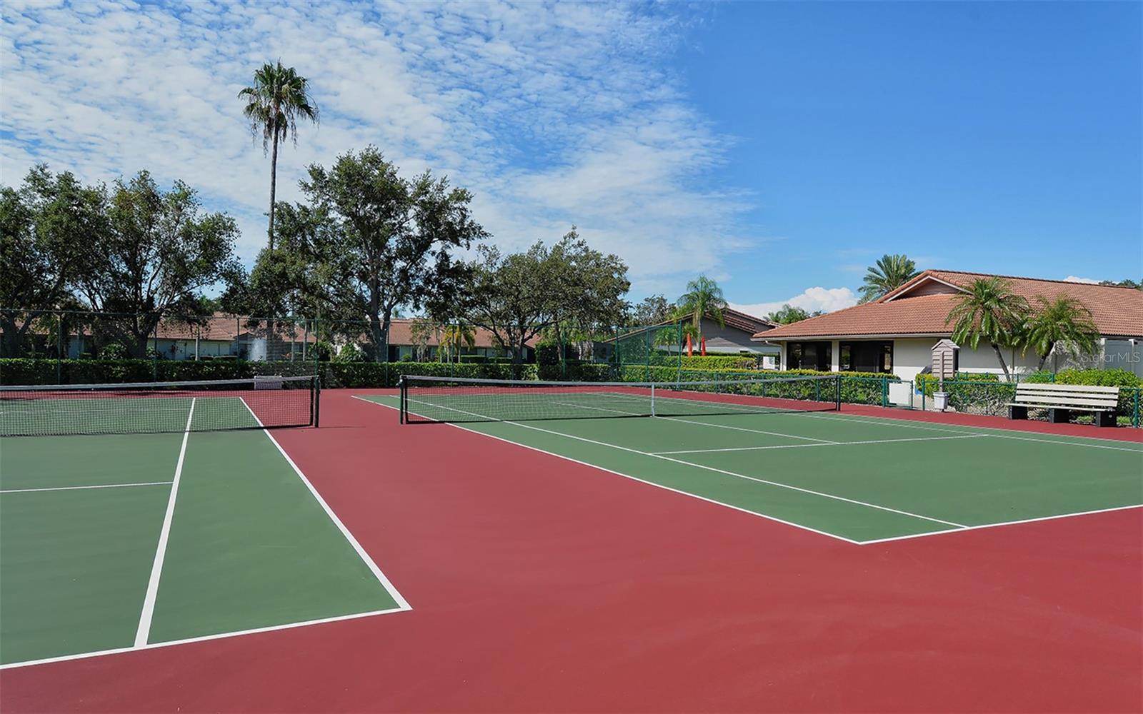 LAKESHORE VILLAGE - Residential