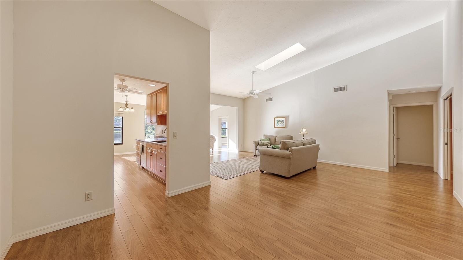 LAKESHORE VILLAGE - Residential